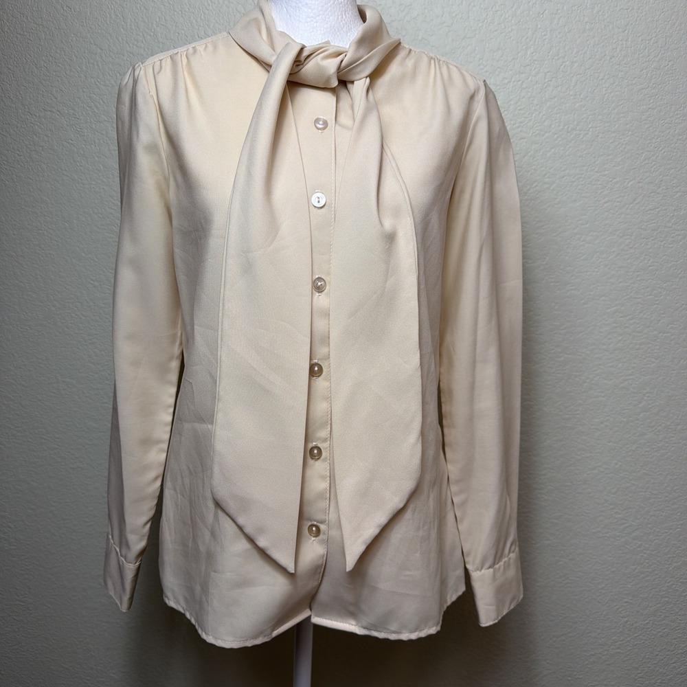 Vintage 70s Secretary Blouse Sz 7 Cream Ivory Tie Neck Long Sleeve Button Up Top